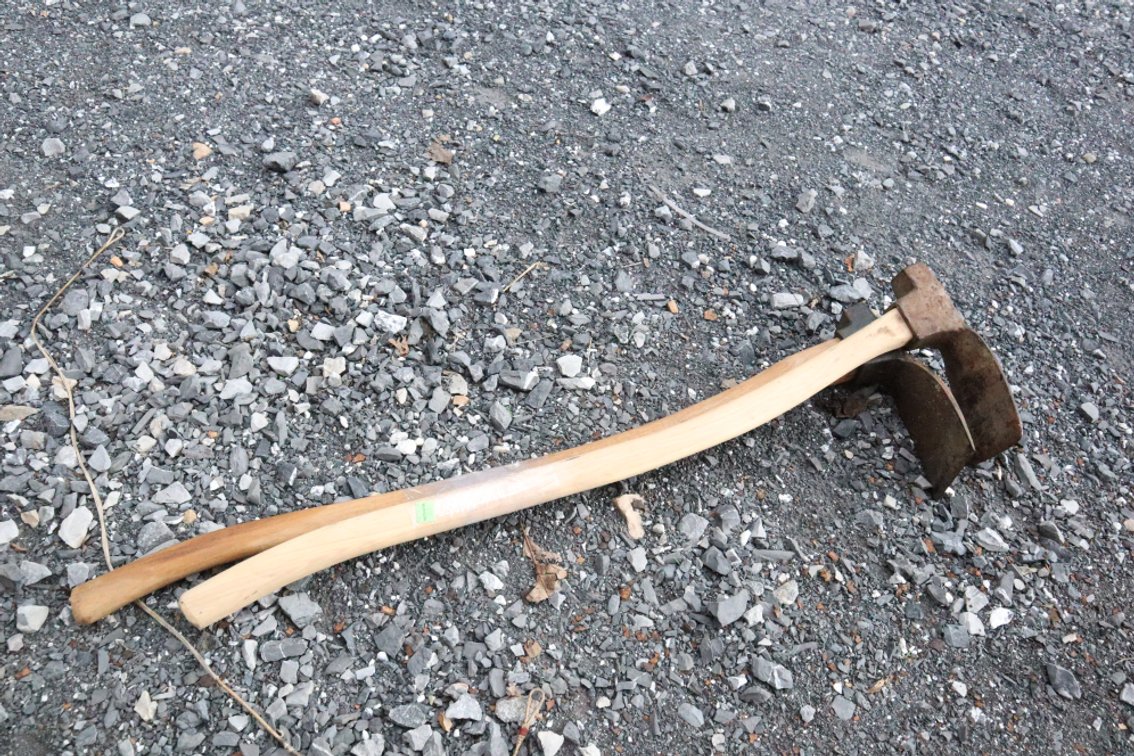 Pair Hand Tools