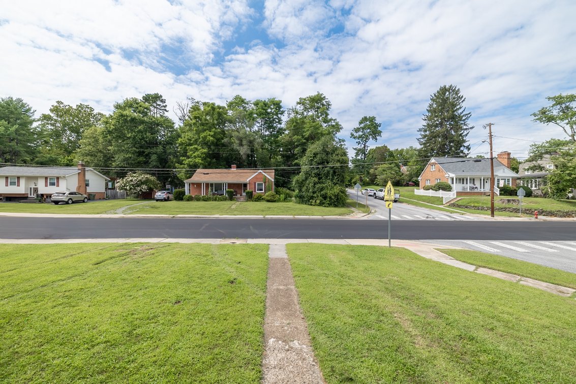 Image for Waynesboro Real Estate Auction
