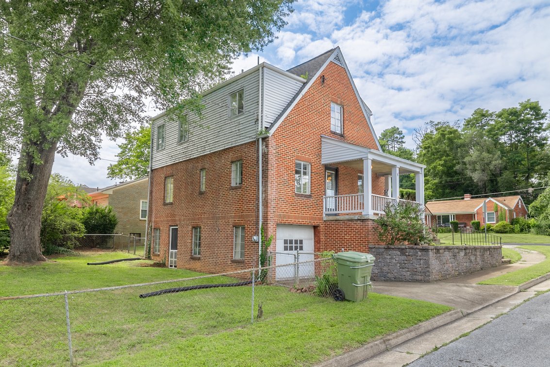 Image for Waynesboro Real Estate Auction