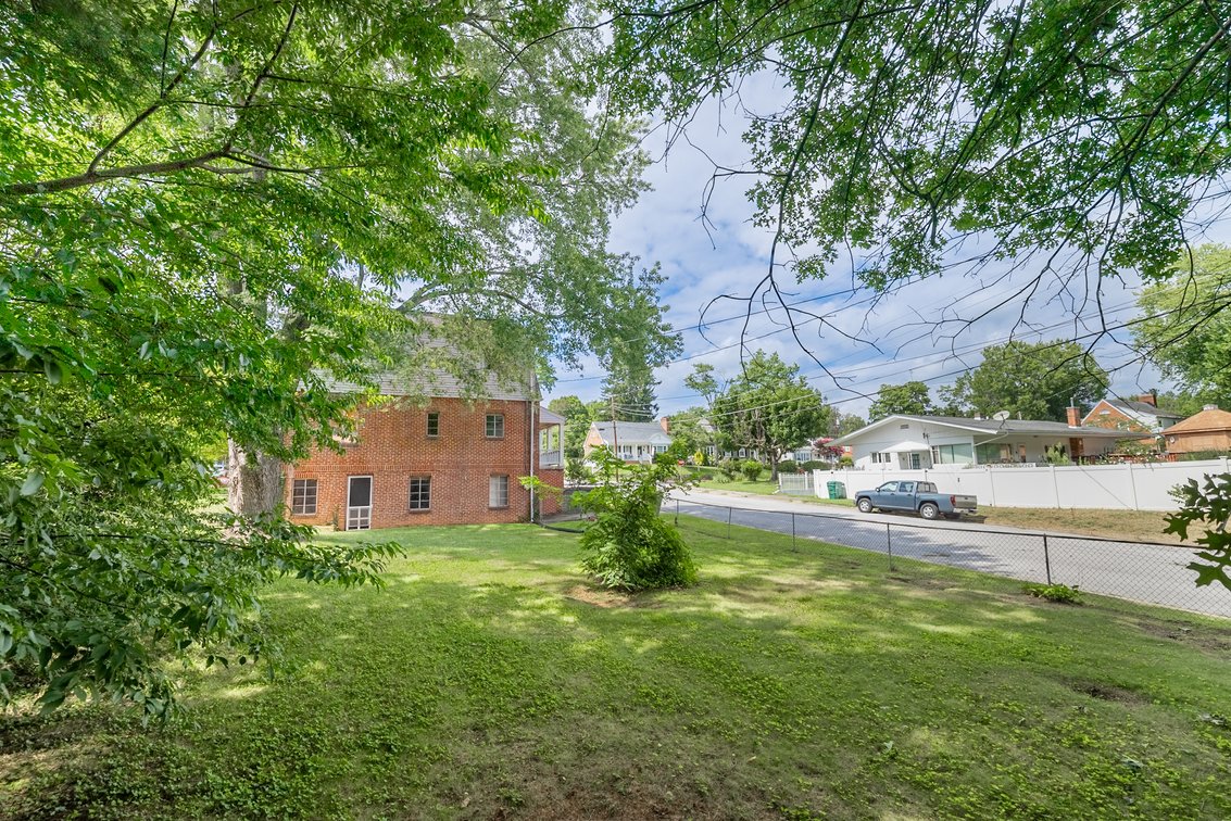Image for Waynesboro Real Estate Auction