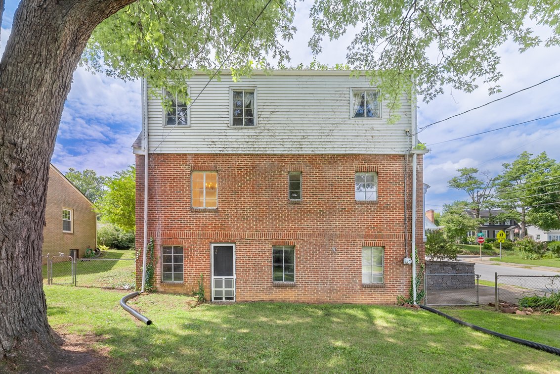 Image for Waynesboro Real Estate Auction