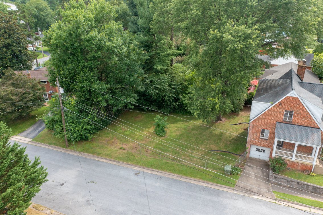 Image for Waynesboro Real Estate Auction