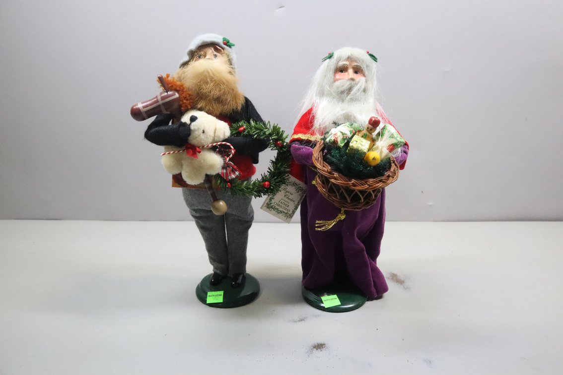 Byers' Choice Carolers