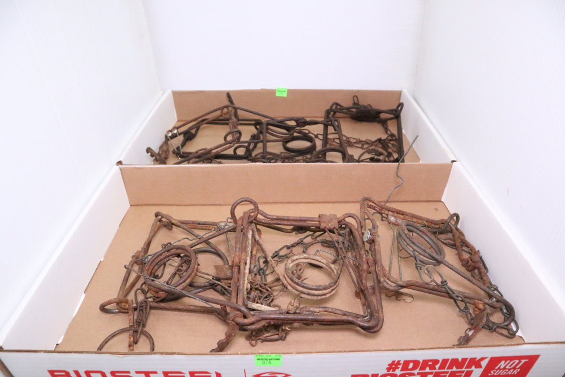 8, Size 110 Conibear Traps