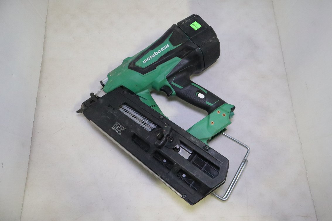Cordless Strip Nailer