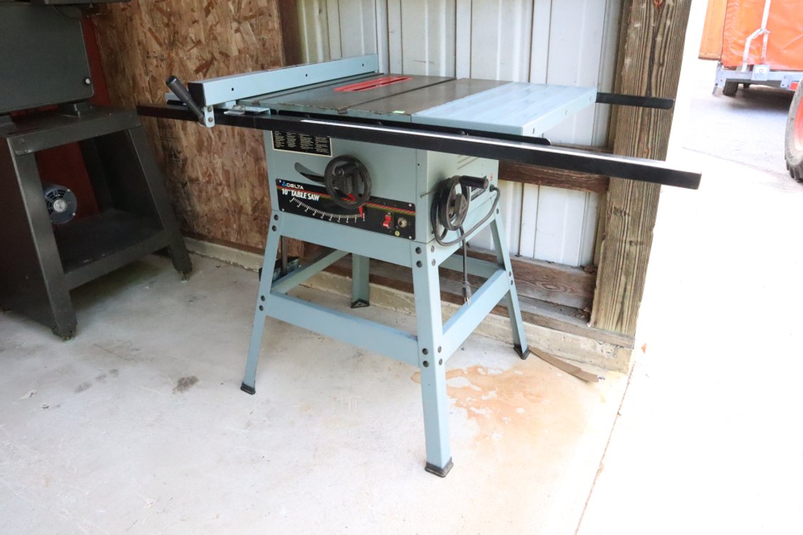 Delta 10-Inch Table Saw