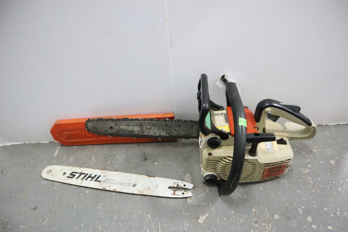 Stihl 009 Chainsaw, Runs