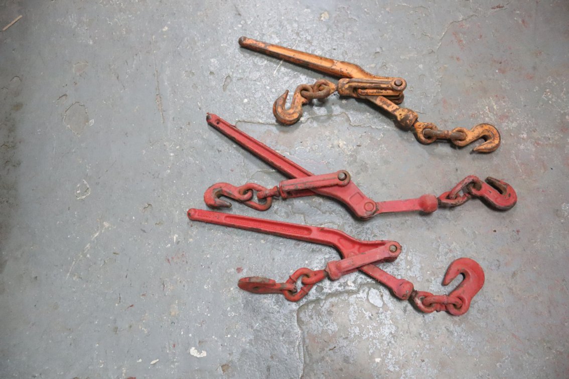 3 Chain Binders