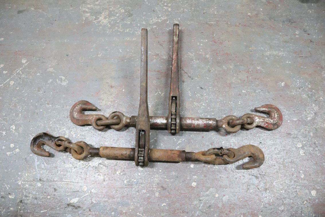 Pair of Ratcheting Chain Binders