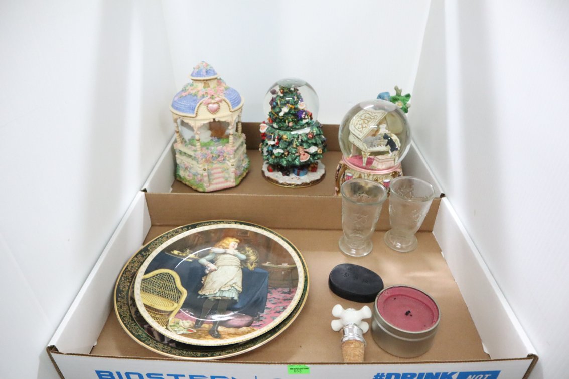 Musical Globes, Collectibles