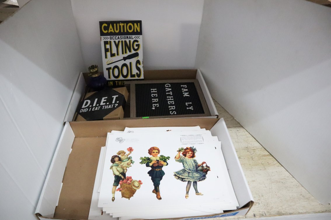 Signs, Doll Pages