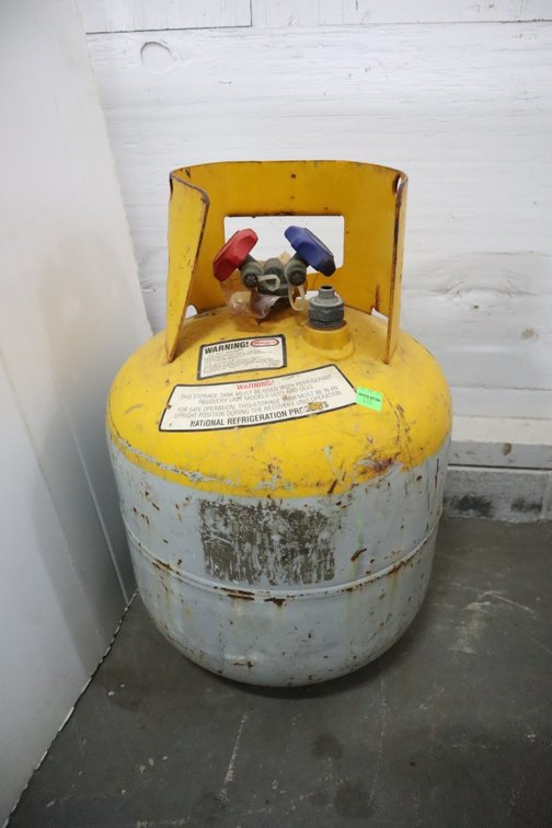Refrigerant Tank, Partially Full
