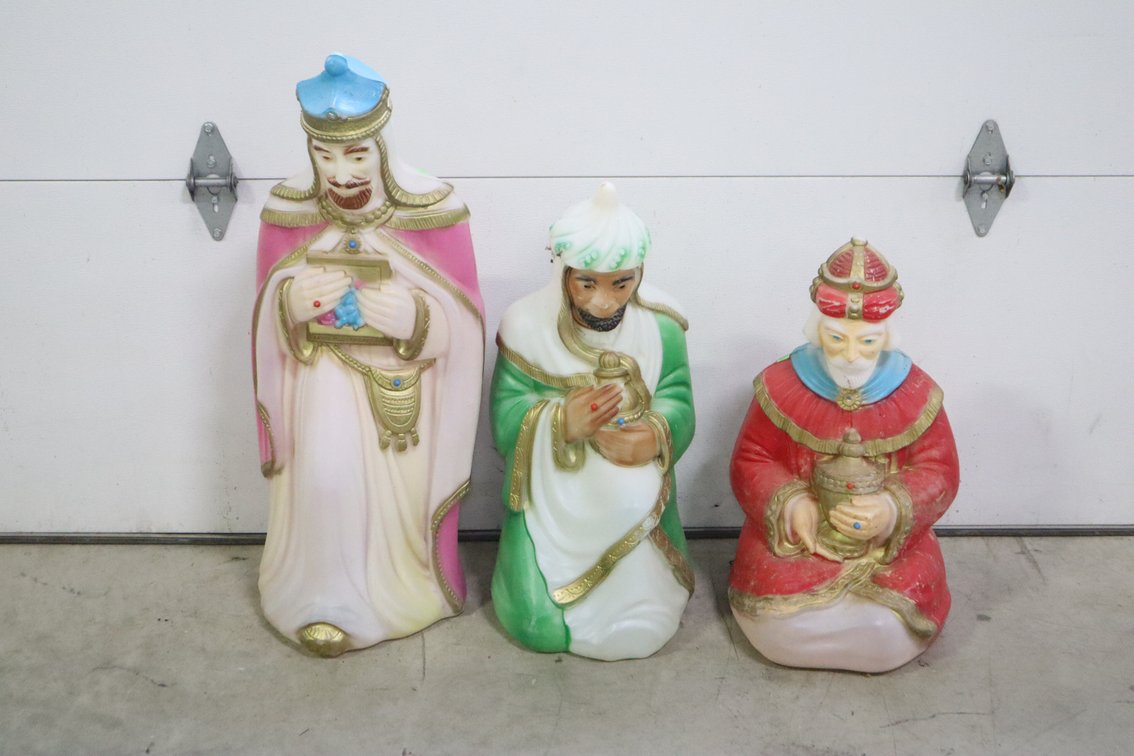 Three Wise Men Blow Molds