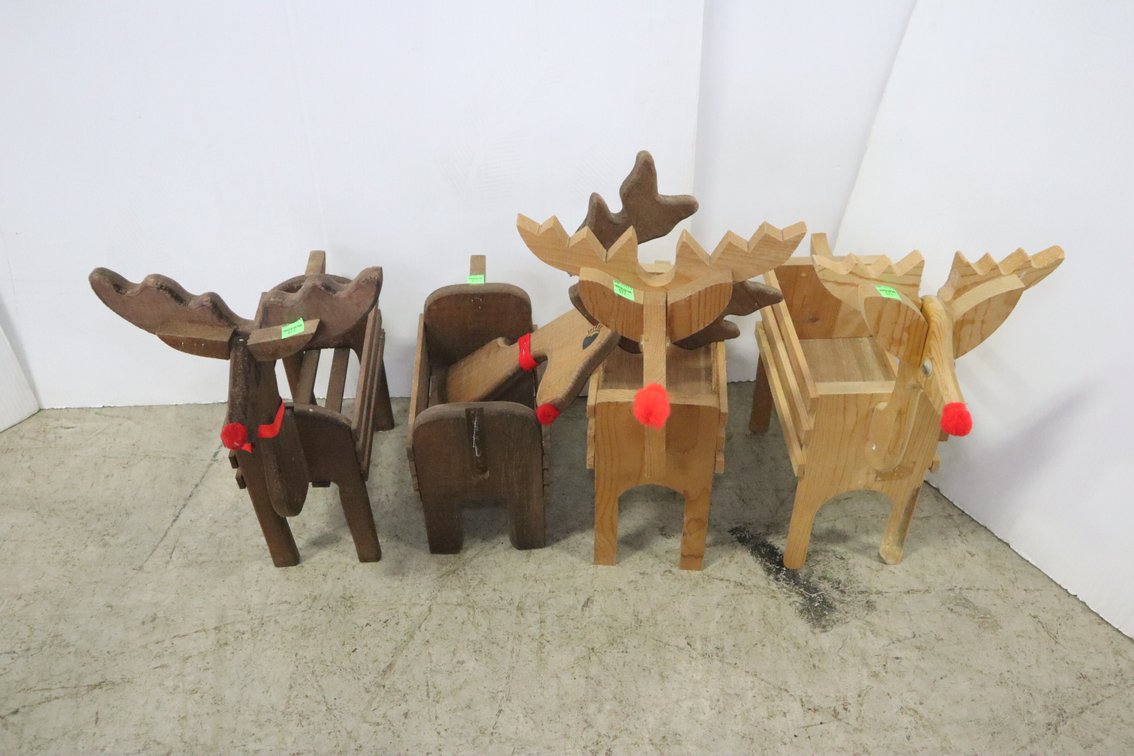 Reindeer Decor