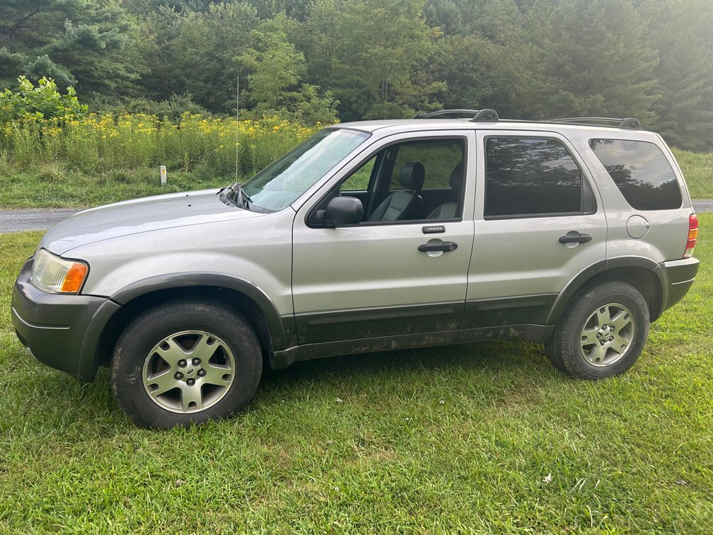 2004 Ford Escape Multipurpose Vehicle (MPV)