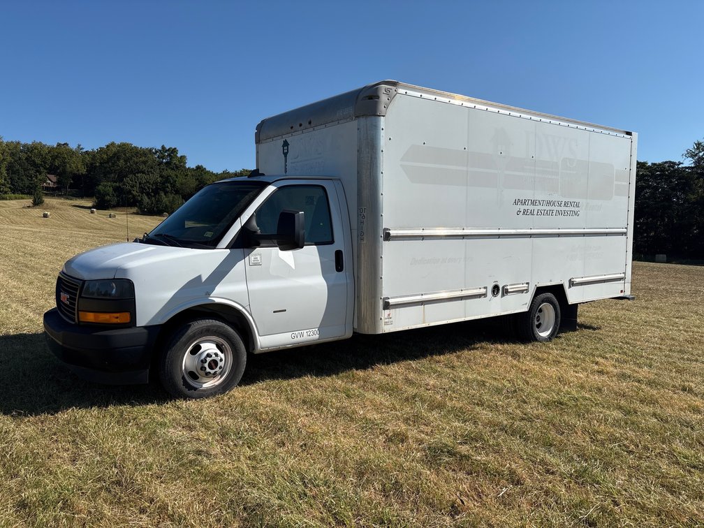 2019 GMC Savana Box Truck