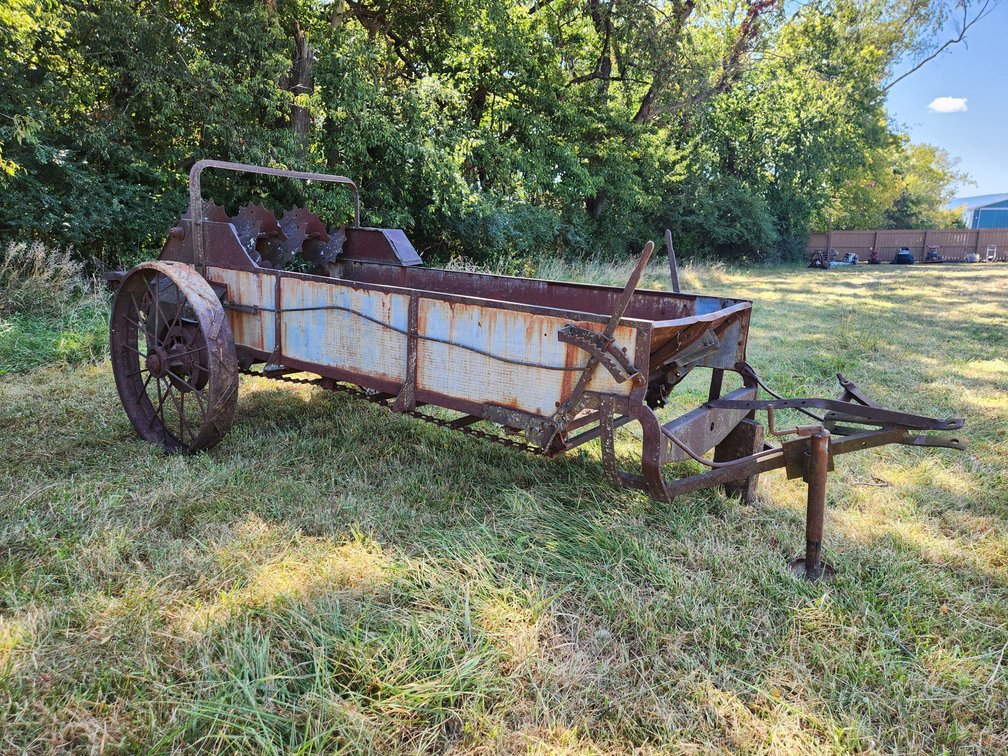 Manure spreader
