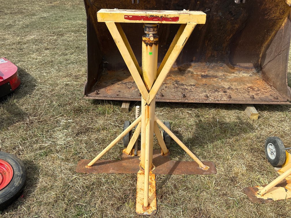 5th Wheel Stand / Jack 