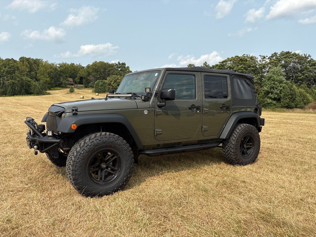 2015 Jeep Wrangler Rubicon, Manual, 4WD, 140k Miles