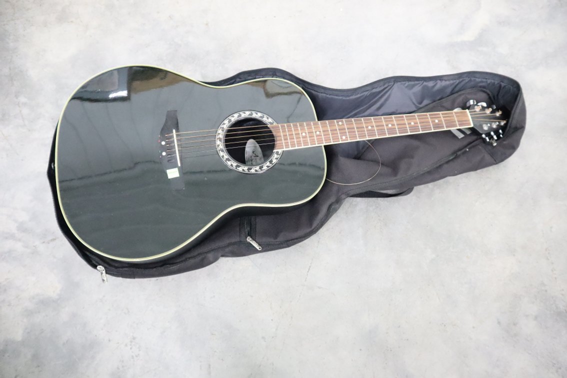 Applause Acoustic Guitar With Case