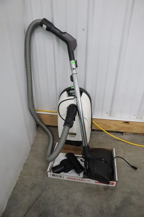 Miele White Star Vacuum