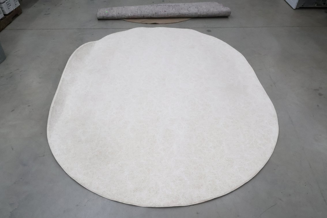 Round Karastan Rug
