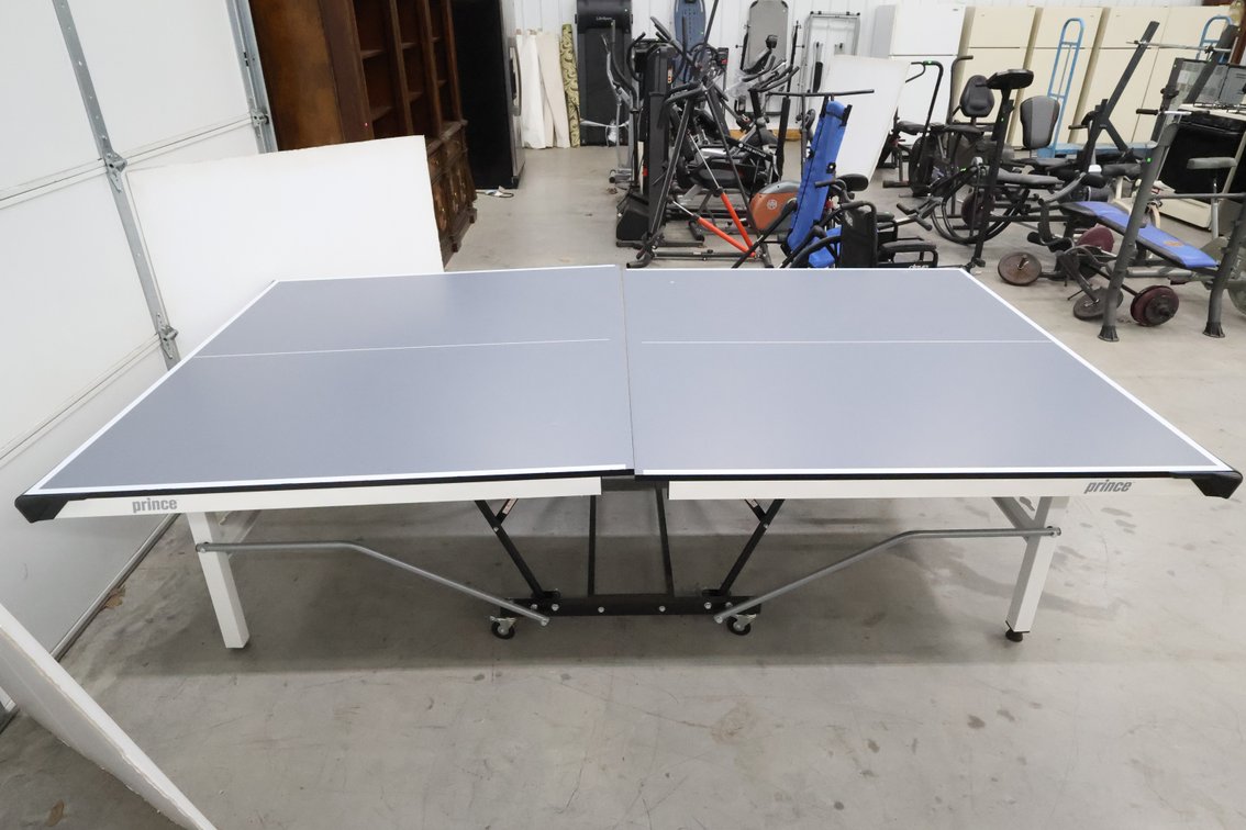 Indoor Table Tennis Table