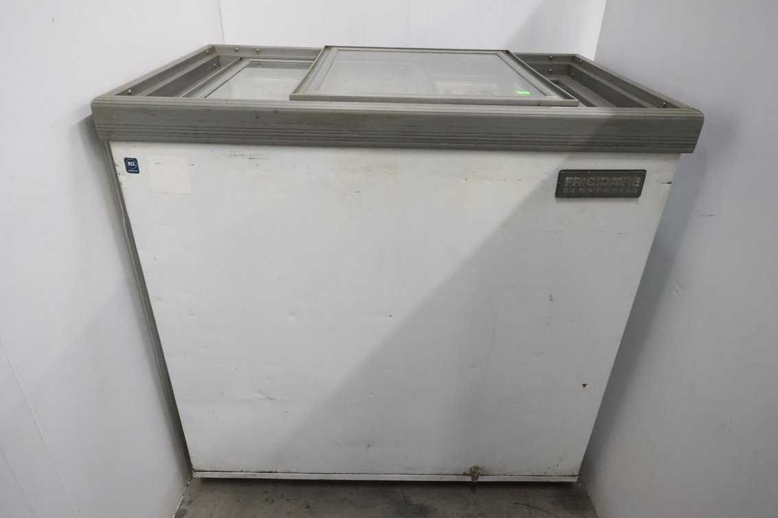 Frigidaire Commercial Chest Freezer