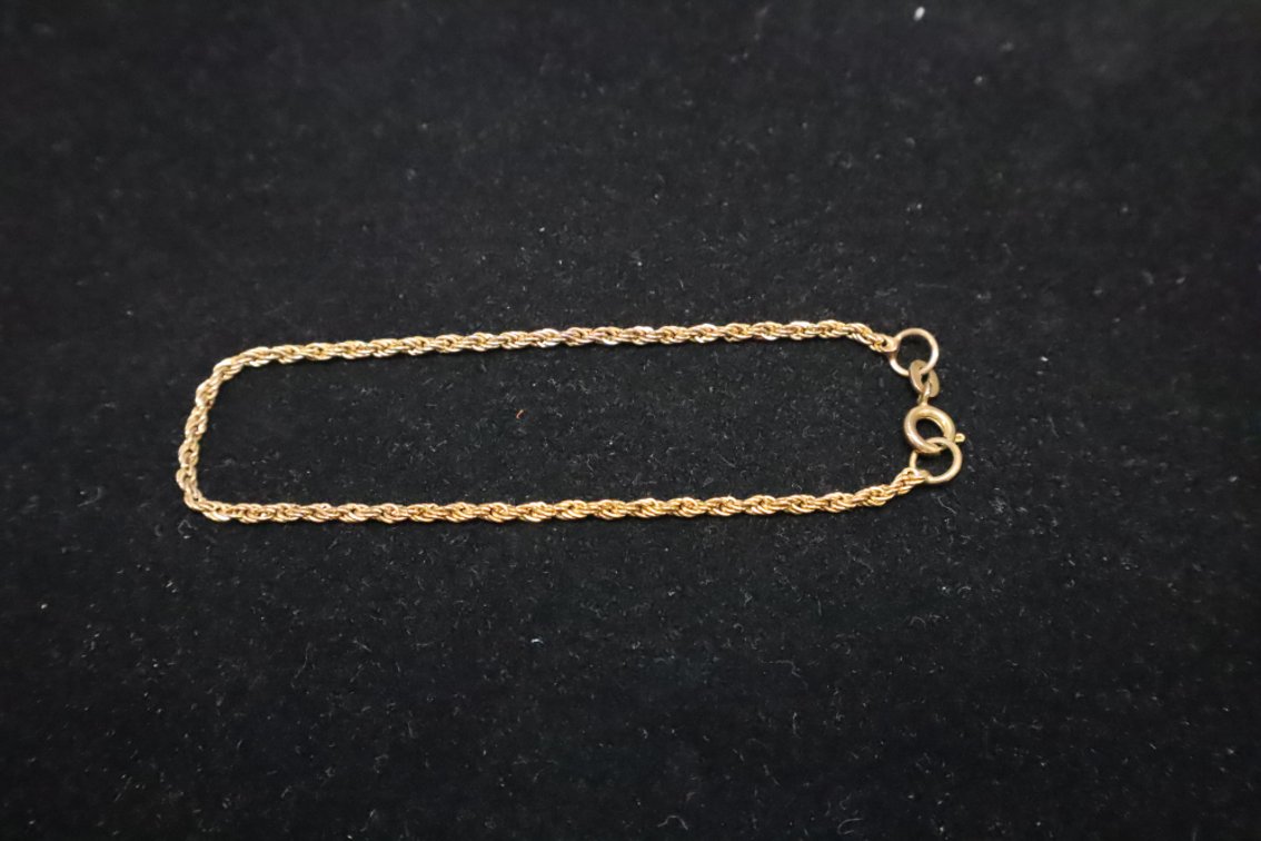 Bracelet