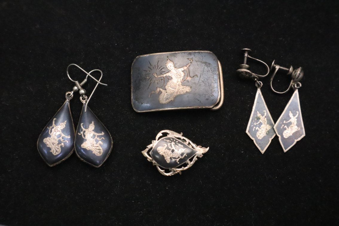 Siam Sterling Silver Jewelry