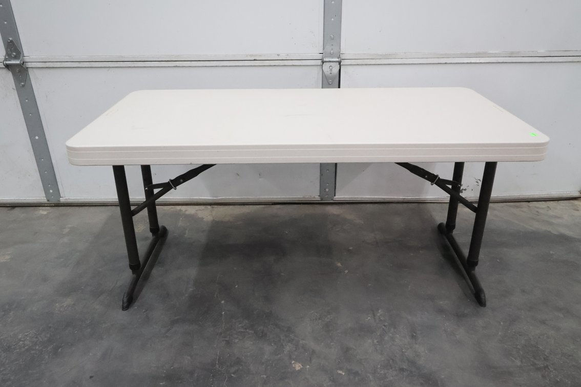 4' Folding Table