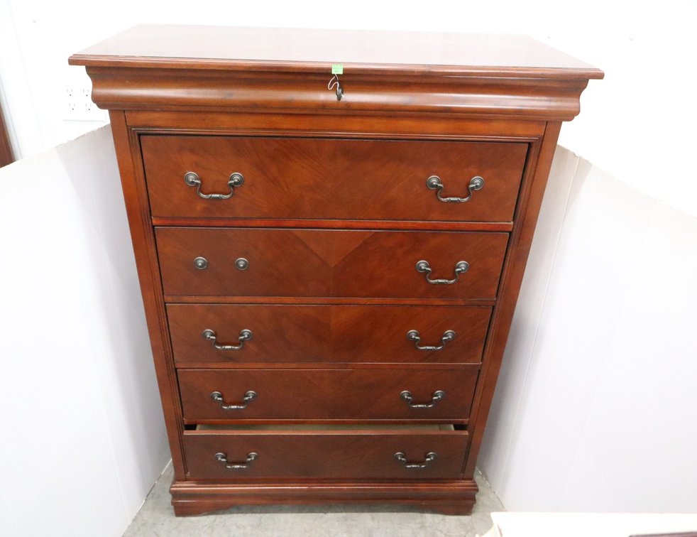 Klaussner Chest of Drawers