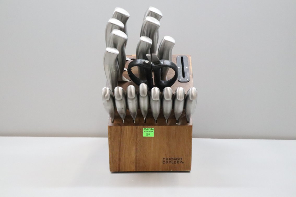Chicago Cutlery Set