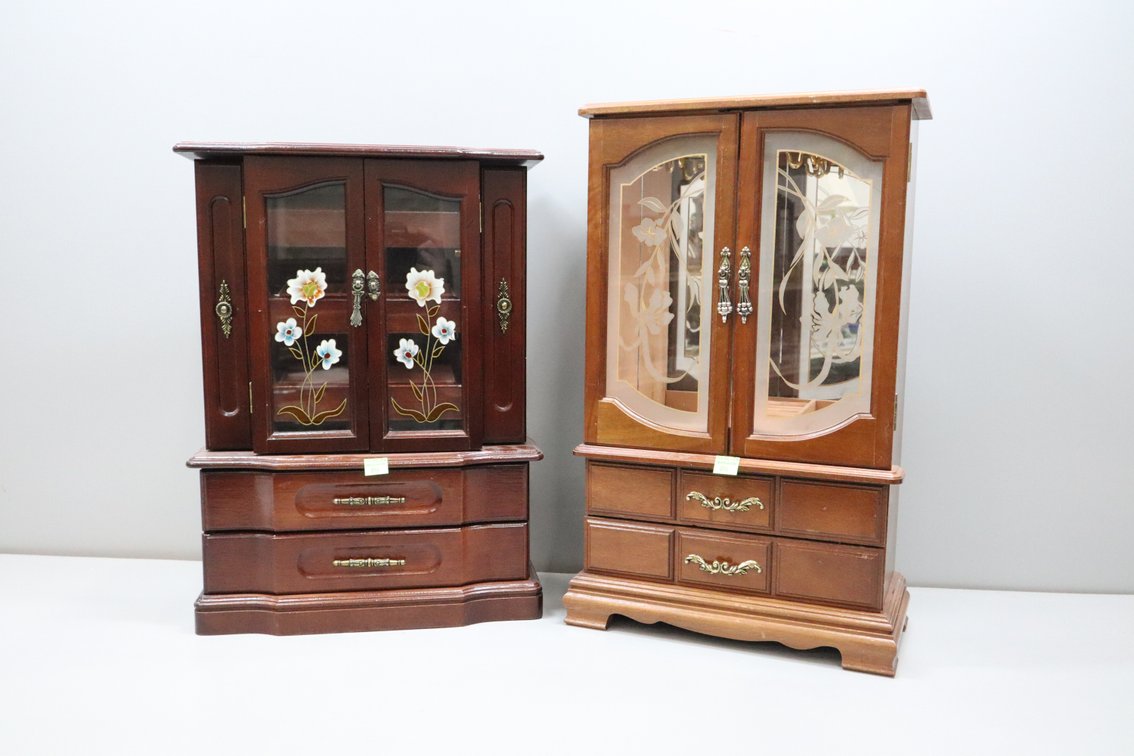 Dresser Top Jewelry Box