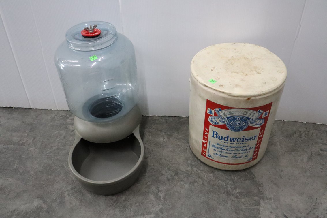 Petmate Water Dispenser
