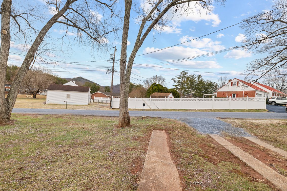 Image for 3 Bed / 1 Bath Home in Buena Vista