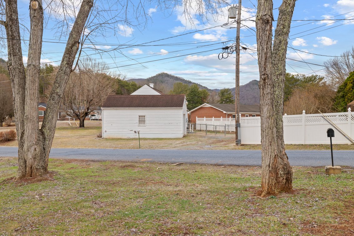 Image for 3 Bed / 1 Bath Home in Buena Vista