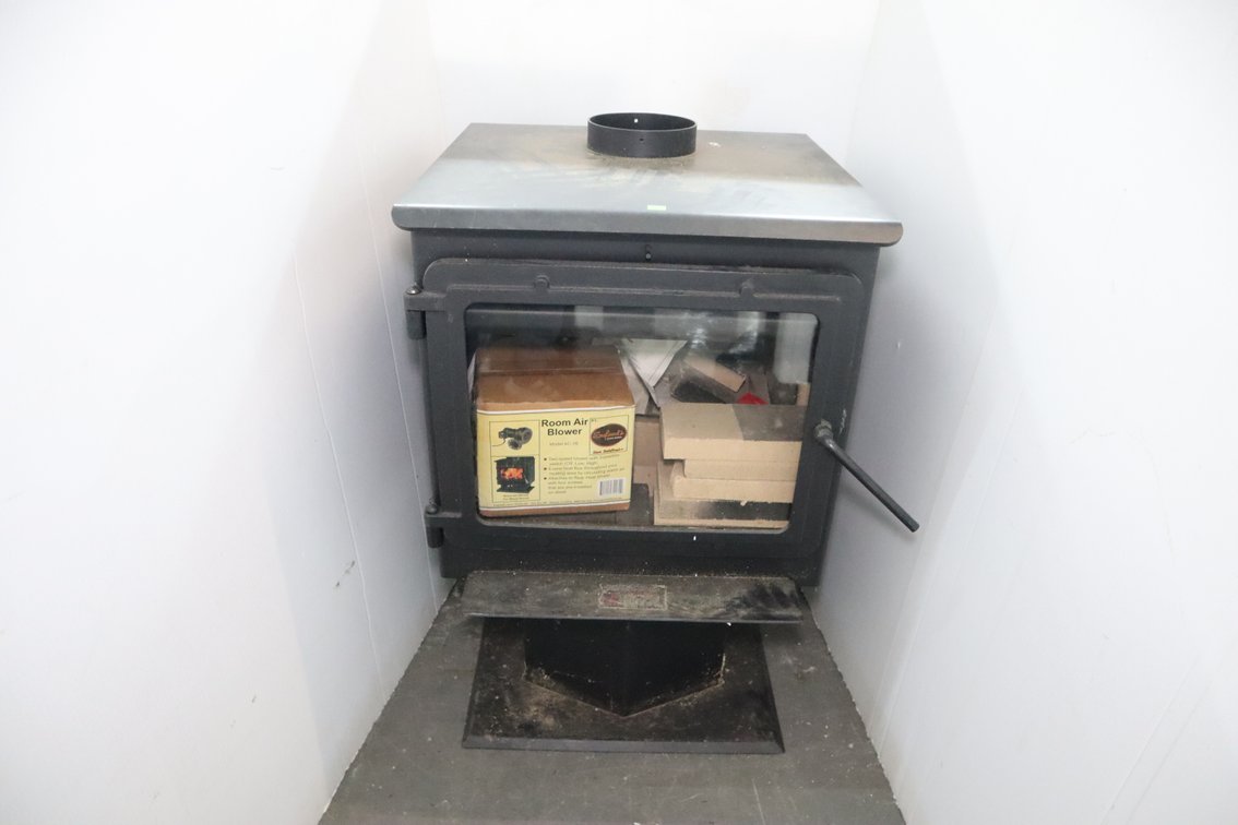 England's Stove Works Stove