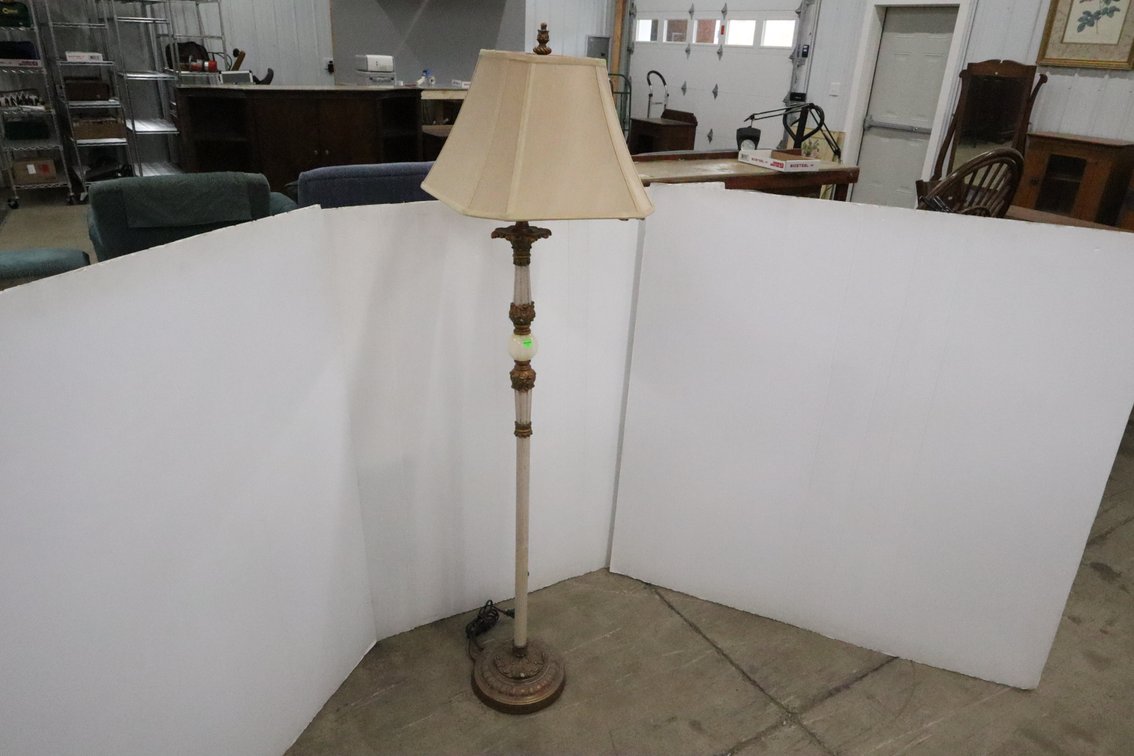 Adjustable Floor Lamp