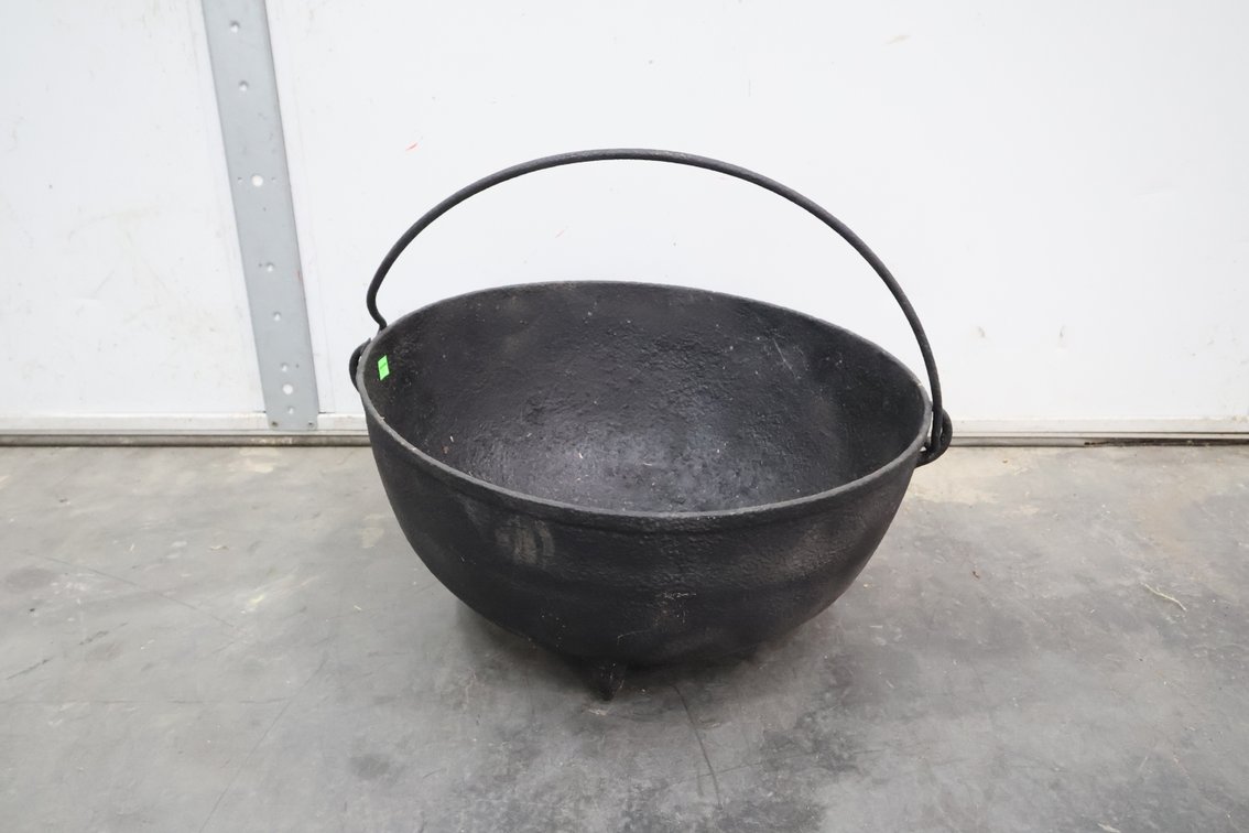 Cast Iron Kettle