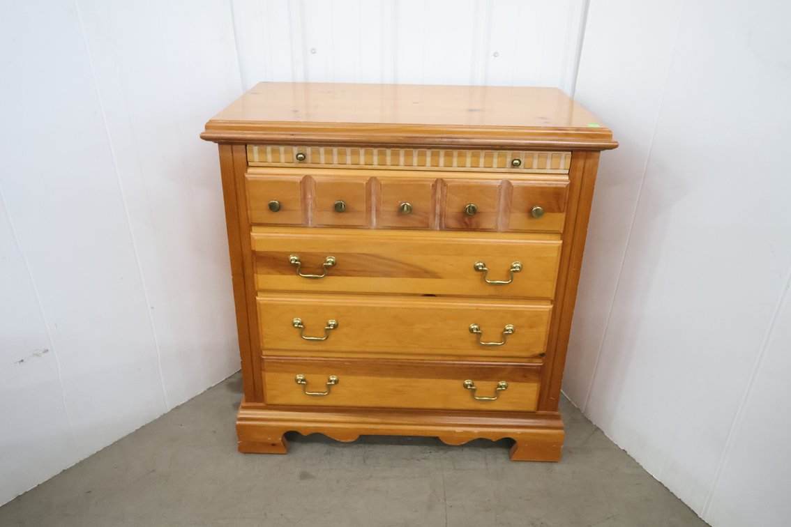 Bassett Nightstand