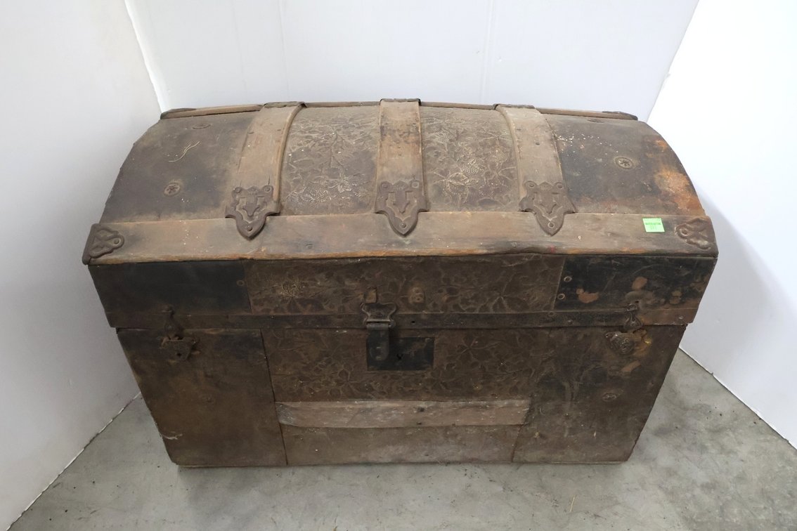 Antique Dome Top Trunk