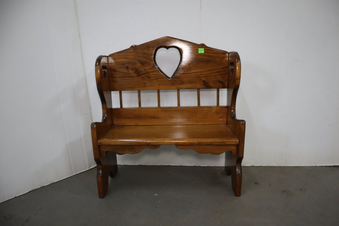 Primitive Style Doll Bench