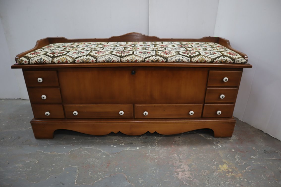 Lane Cedar Blanket Chest