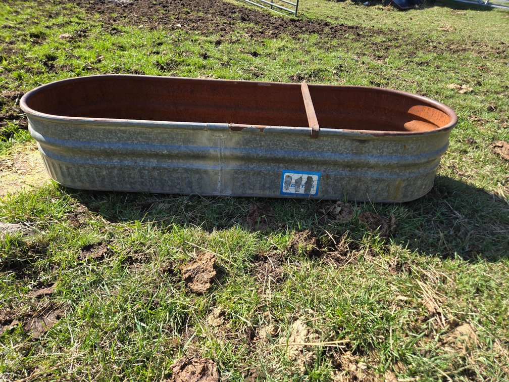 Galvanized water tank