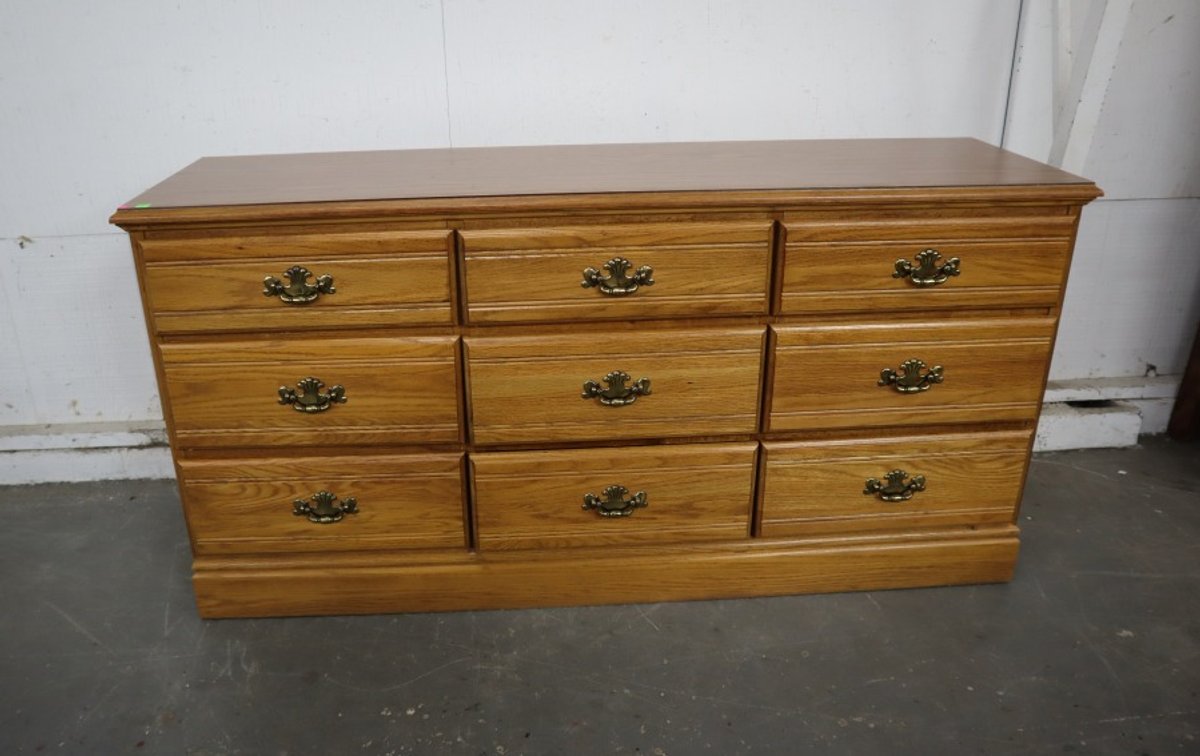 Dresser