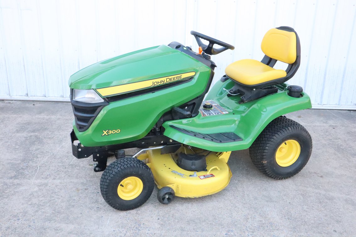 John Deere X300 Riding Mower