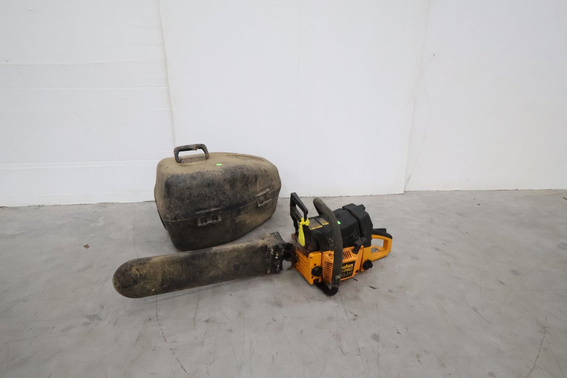 Poulan Gas Chain Saw