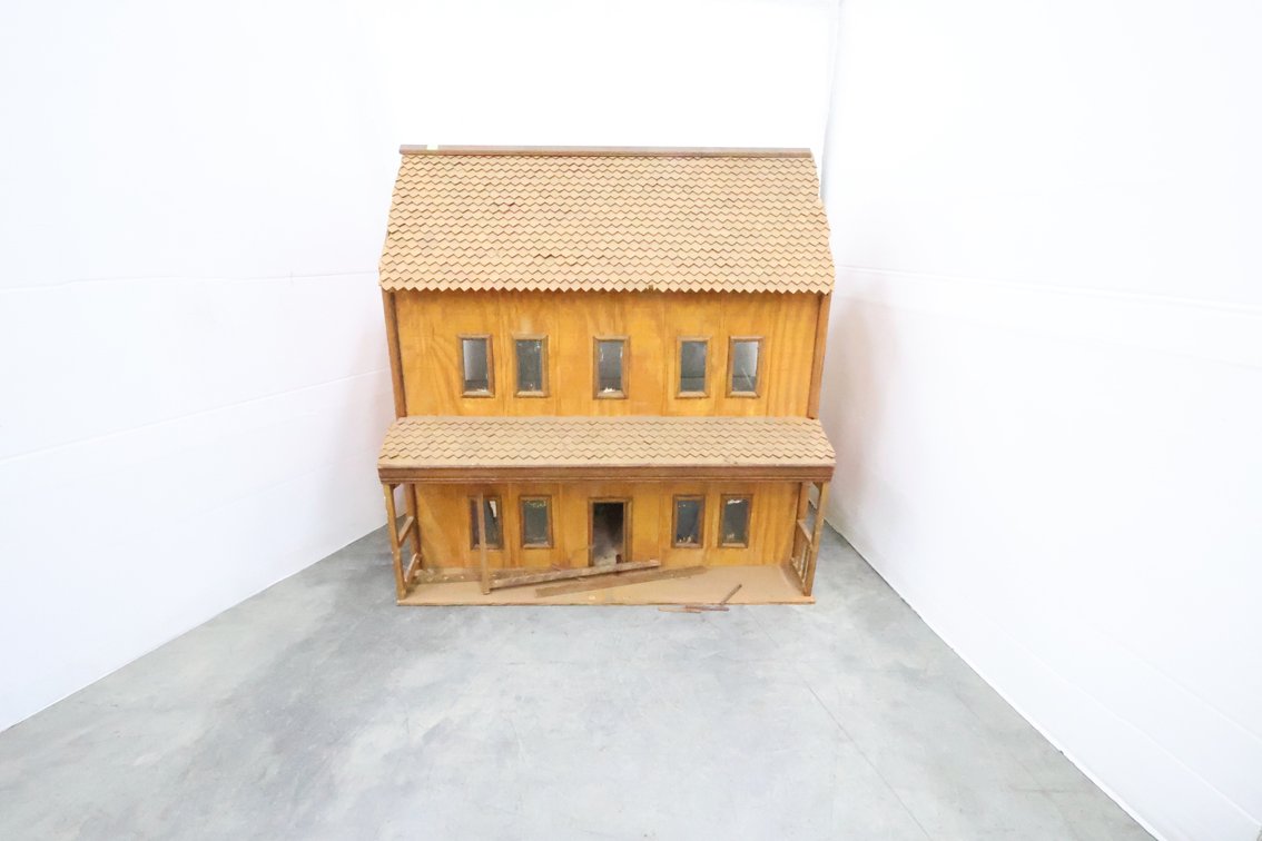 Wooden Dollhouse