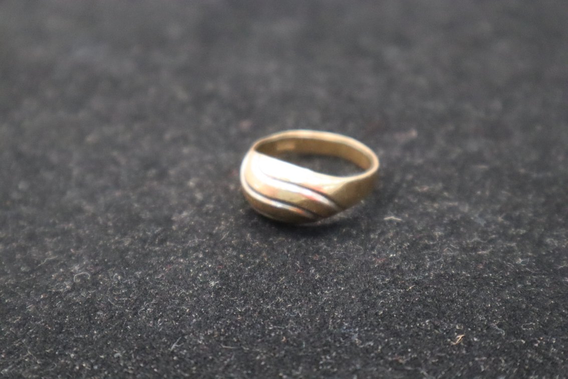 Ring Stamped "IV 14K"
